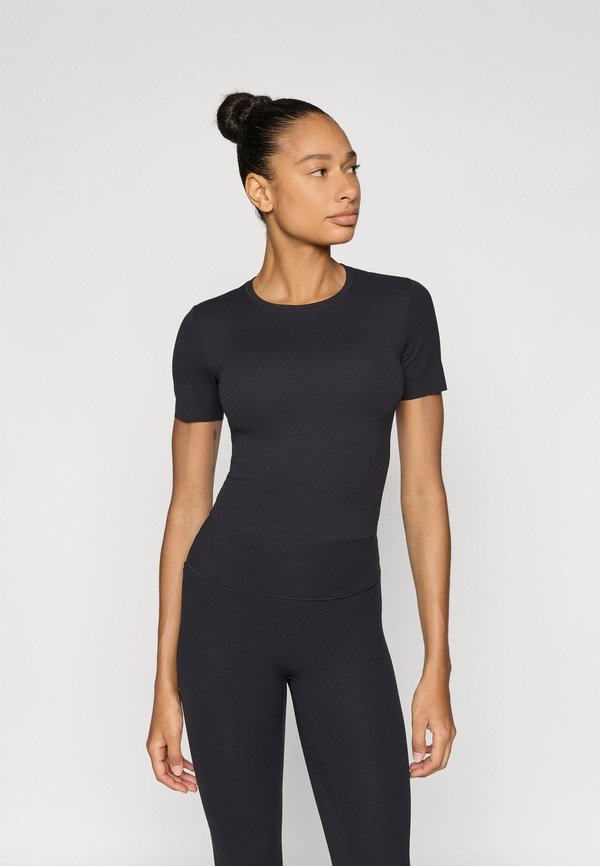 Nike Performance ZENVY - Sports T-shirt - black/cool grey