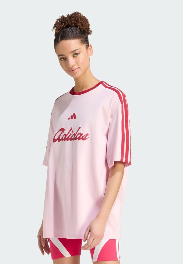 adidas Sportswear ADIDAS SPORTSWEAR LUX TIRO LOOSE GRAPHIC T-SHIRT - Print T-shirt - clear pink