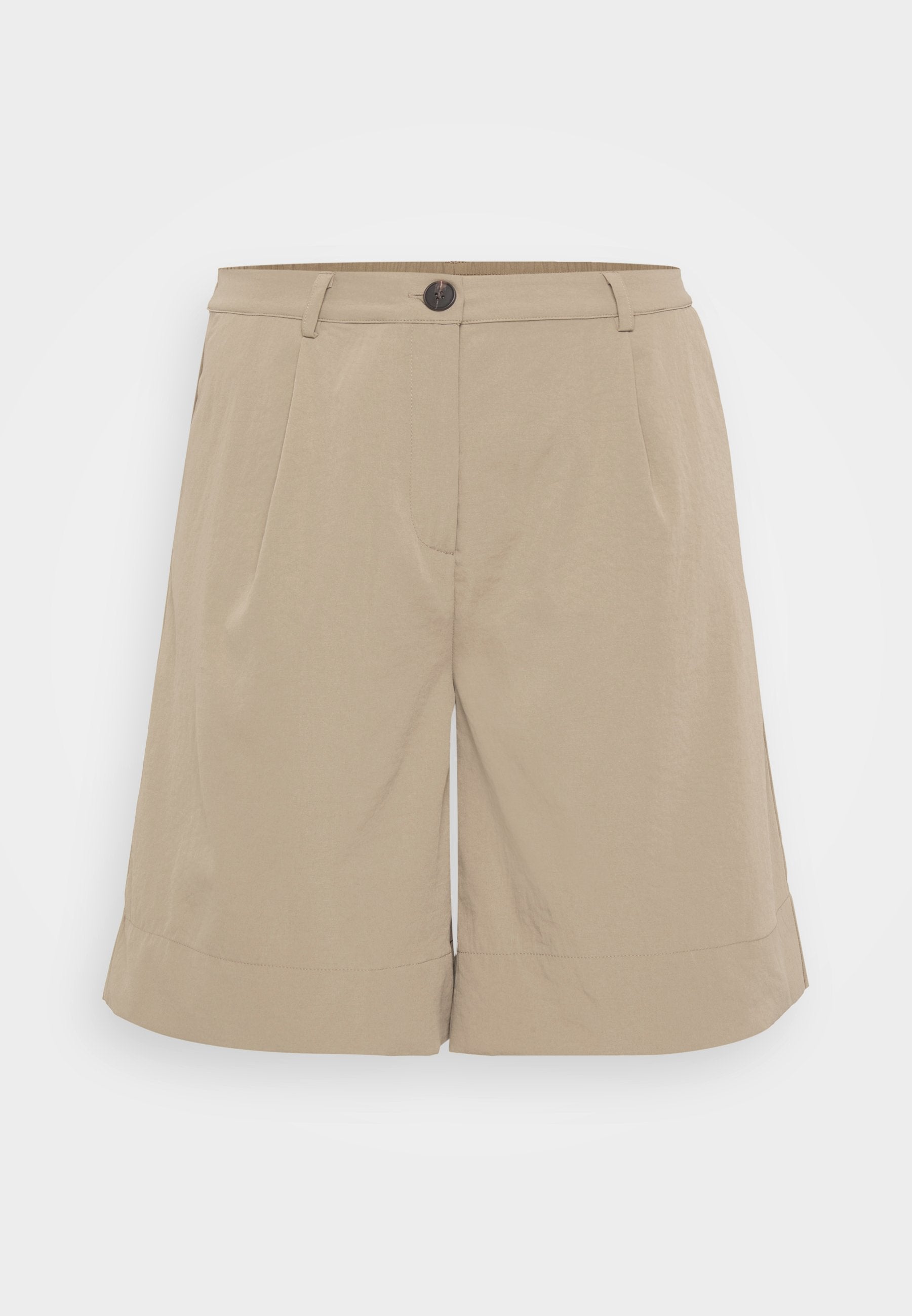 Beige Shorts mit flachem Frontdesign, zwei Seitentaschen und einem einzelnen Knopfverschluss. Der Stoff ist glatt mit einem leichten Glanz.