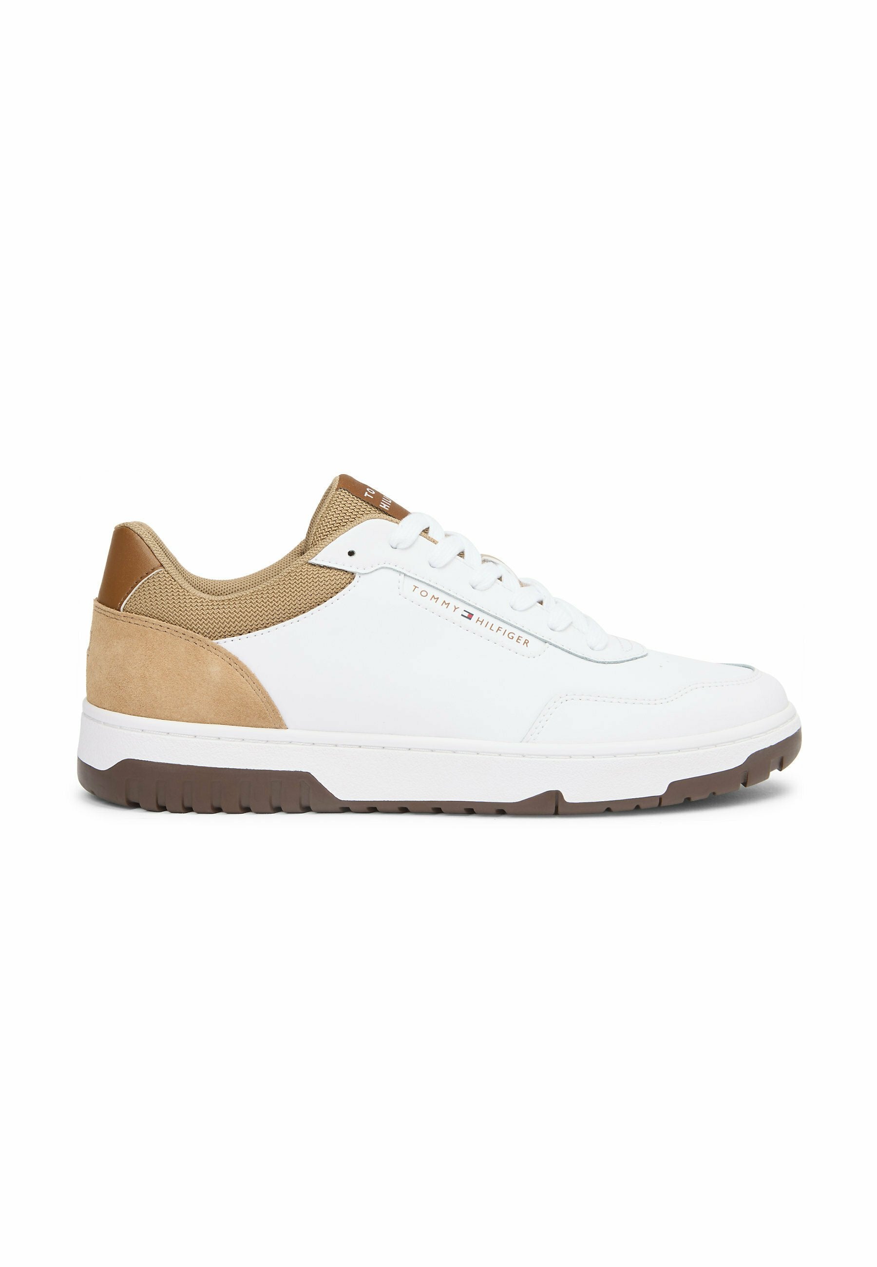 MIXED TEXTURE BASKETBALL TRAINERS WITH LEATHER Media 7