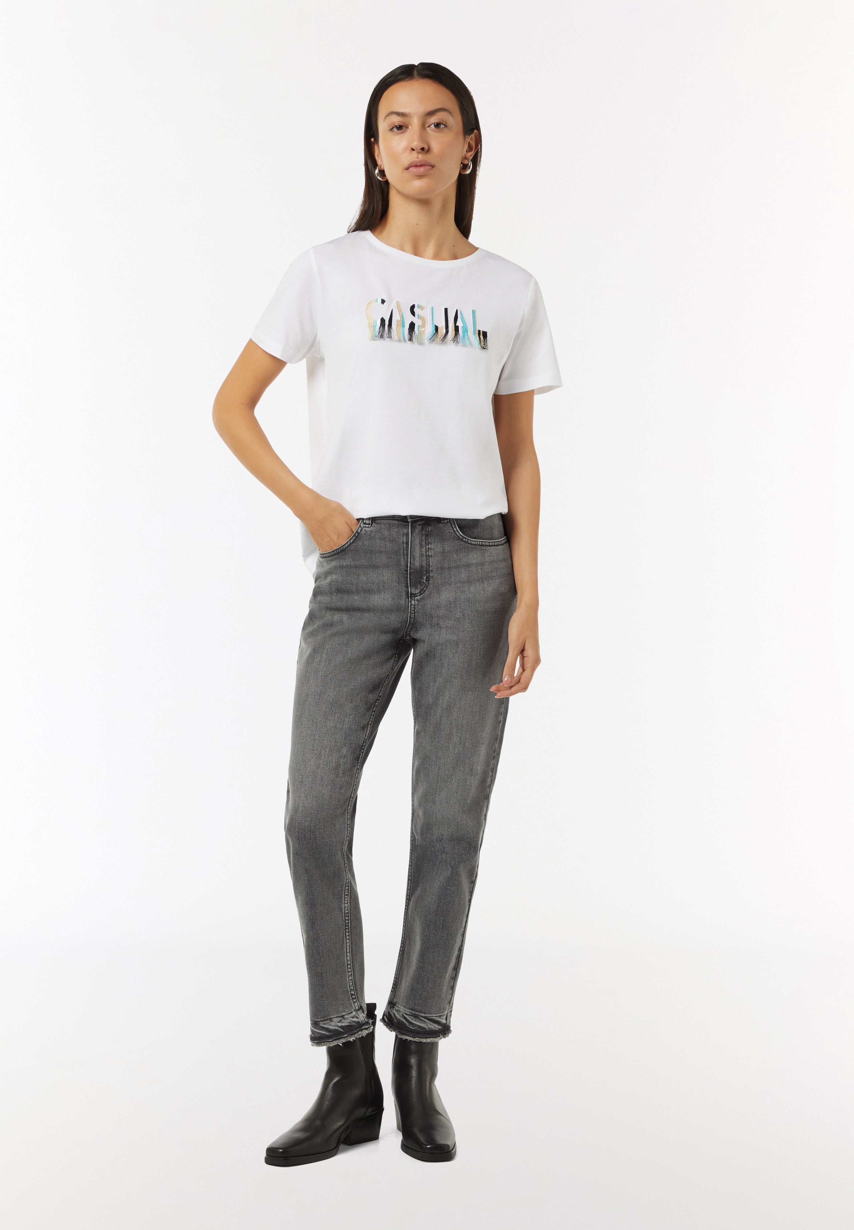 comma casual identity MIT GEFRANSTEM SAUM