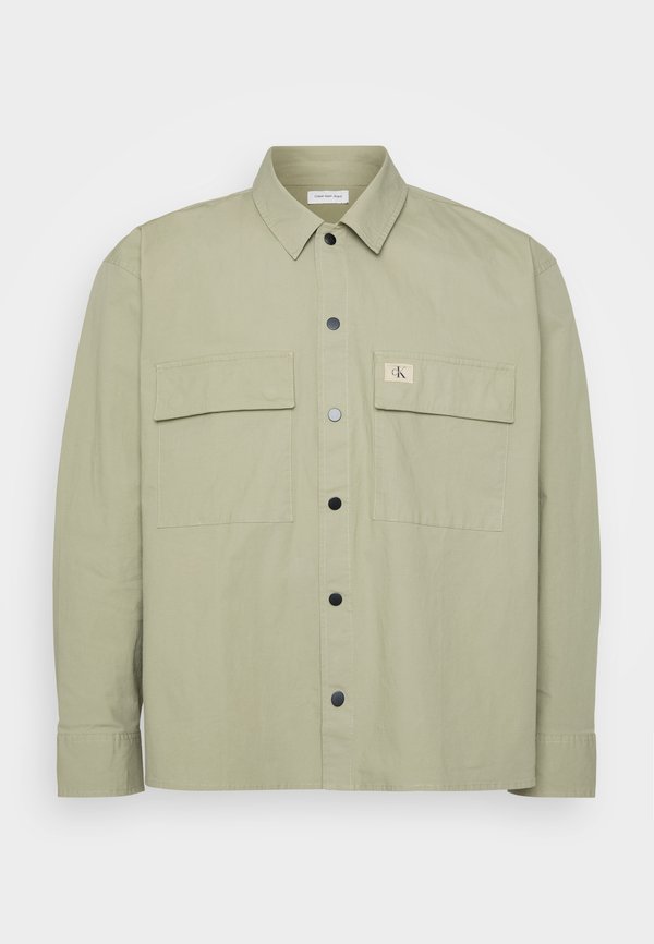 Calvin Klein Jeans PLUS CARGO OVERSHIRT - Light jacket - nordic dust