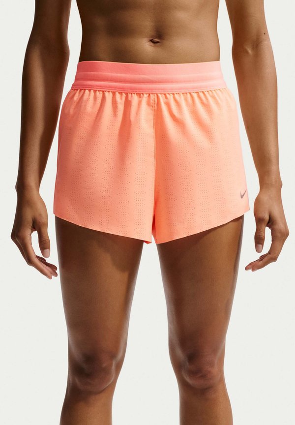 Nike Performance W NK SWIFT NV BRTHE SHORT - Sports shorts - orange pulse/photon dust/white/reflective silv