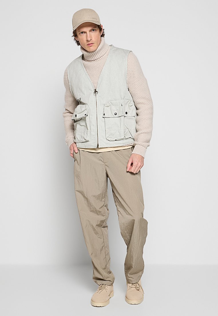 Barbour