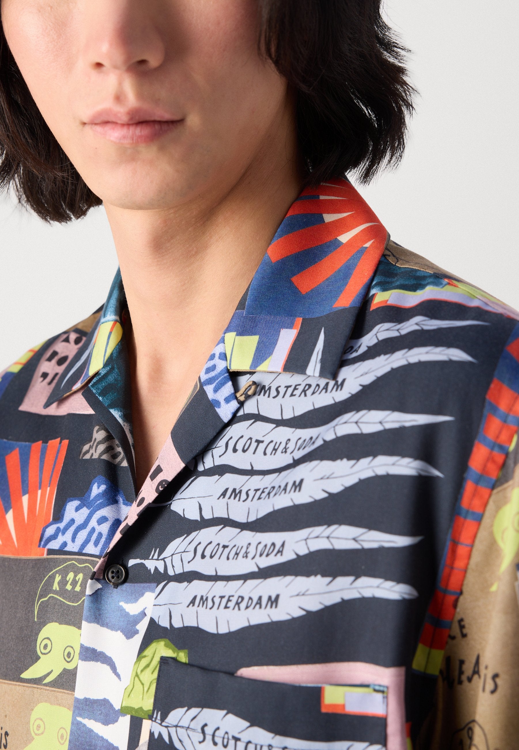 Scotch & Soda RELAXED FIT ALL OVER PRINTED SHORT wSLEEVED SHIRT