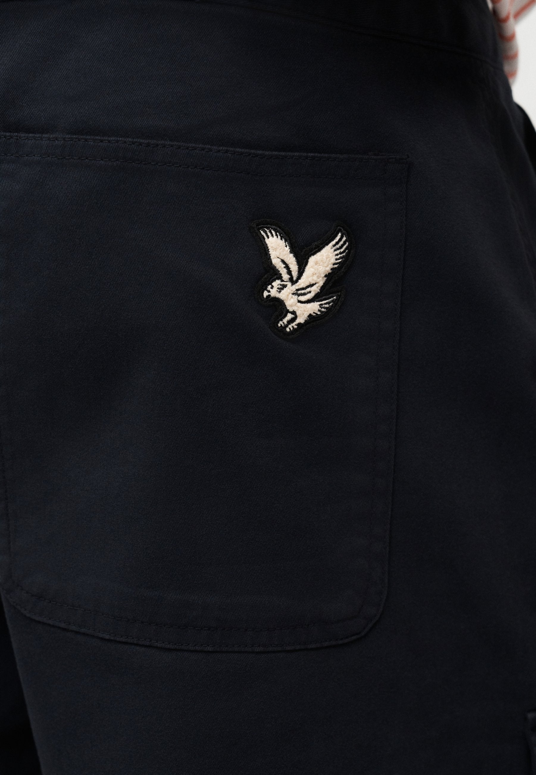 Lyle & Scott PATCH POCKET TROUSER