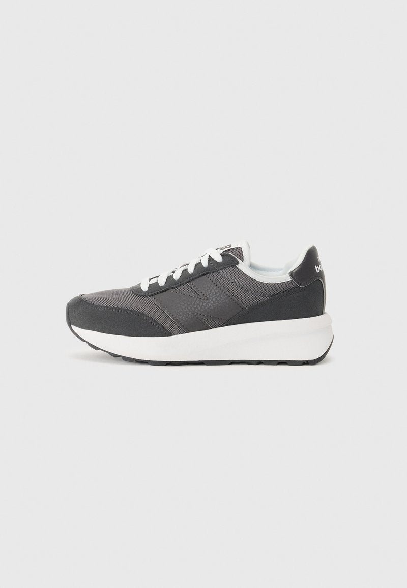 370 UNISEX Media 1