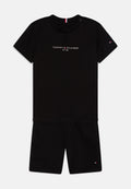 ESSENTIAL SET Media 1