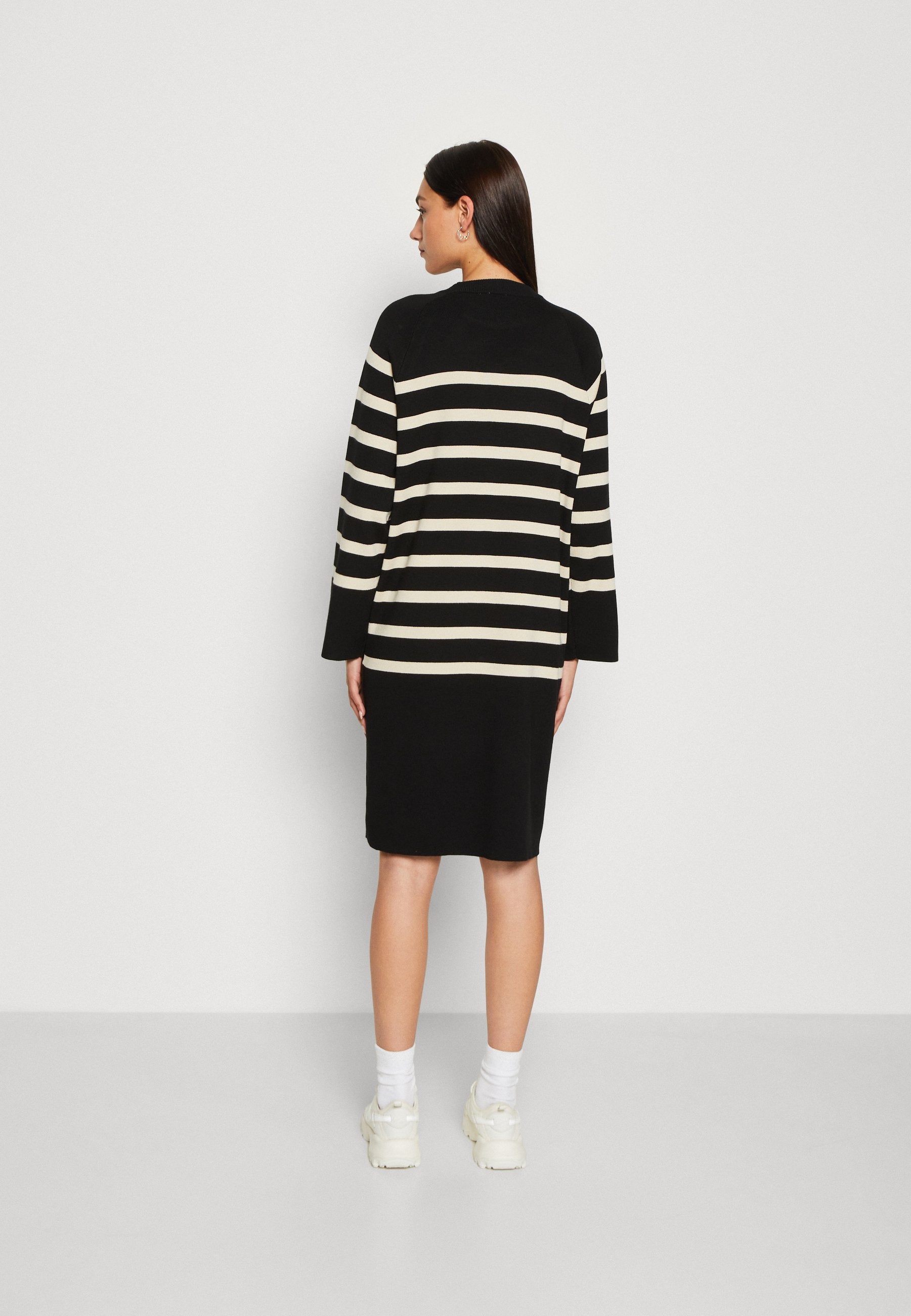 Object OBJESTER DRESS