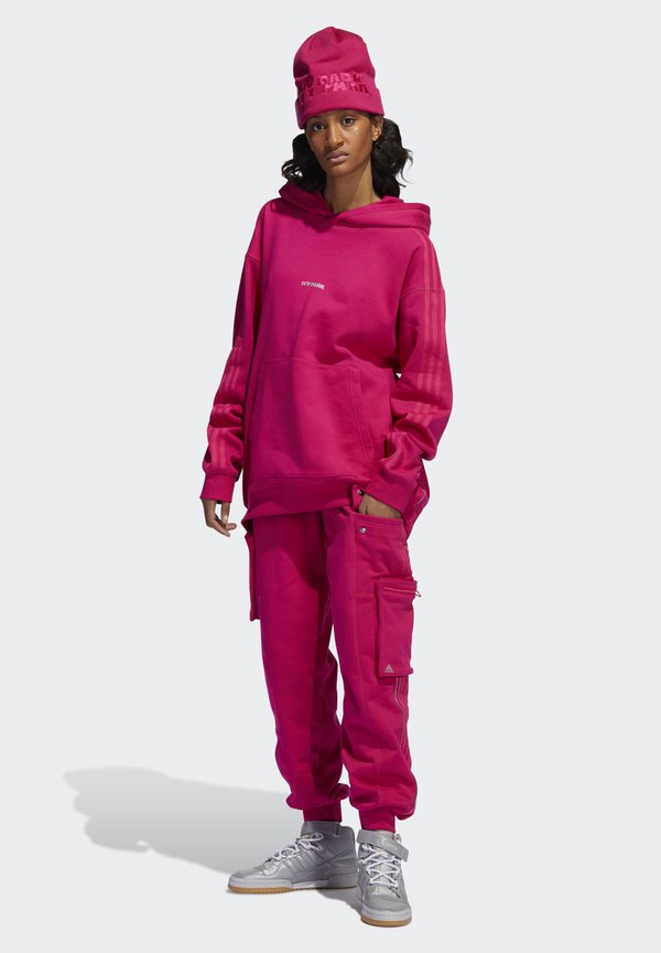 adidas Originals IVY PARK CARGO SWEAT PANTS (ALL GENDER)