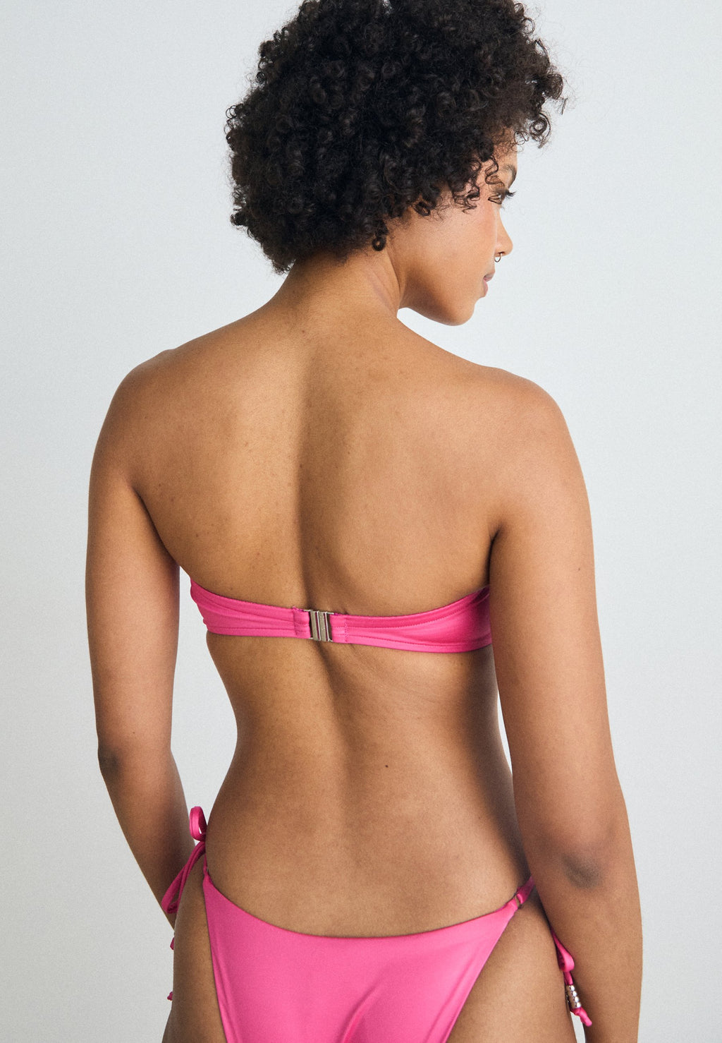 SOLEIL TWIST BANDEAU Media 4