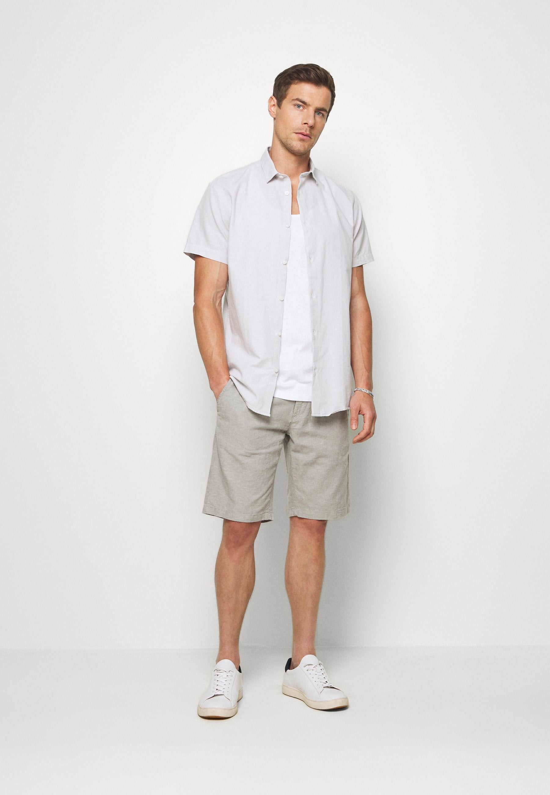 SHORTS Media 2