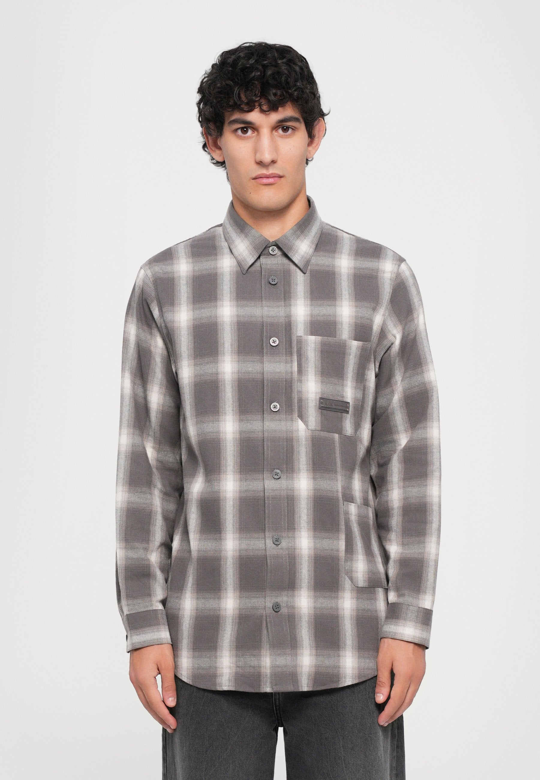 SHIRT Media 3