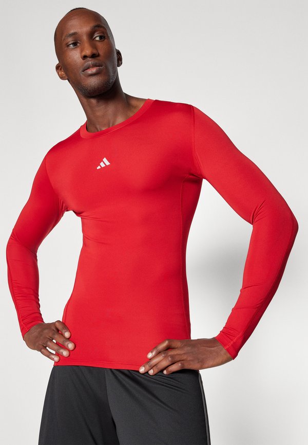 adidas Performance TECHFIT LONGSLEEVE T-SHIRT MEN