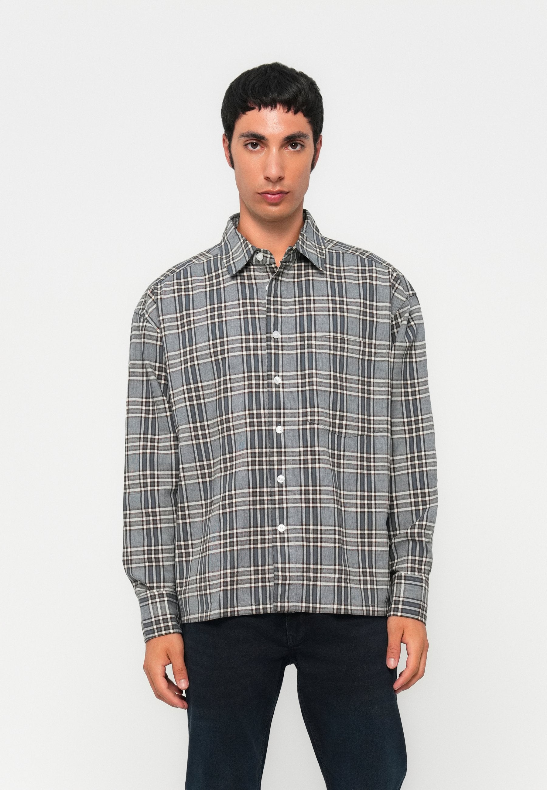 ONSELLIOT SHIRT Media 3
