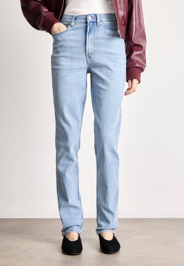 Calvin Klein Jeans NEW MOM