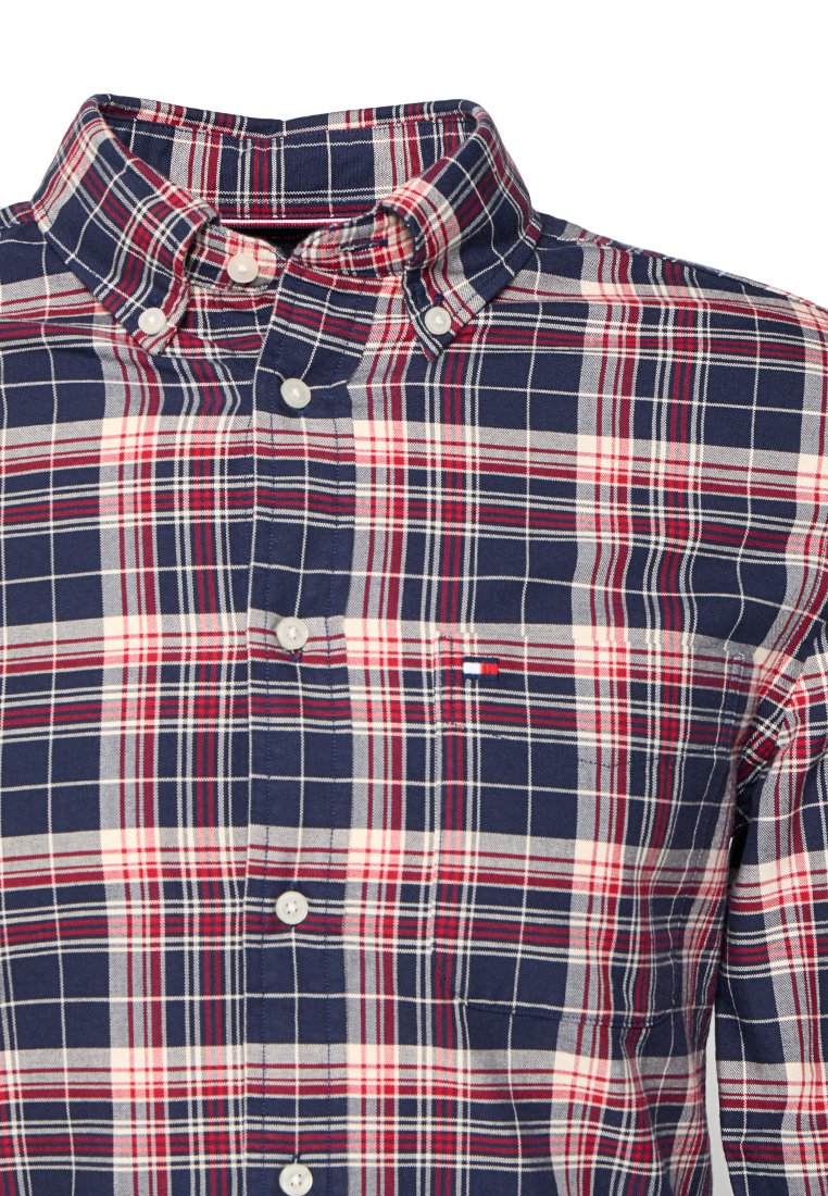 REGULAR FIT Media 3