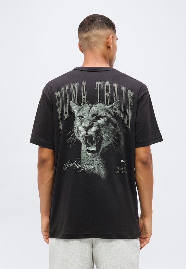 Puma LEAD THE PACK GRAPHIC TEE - Sports T-shirt - black