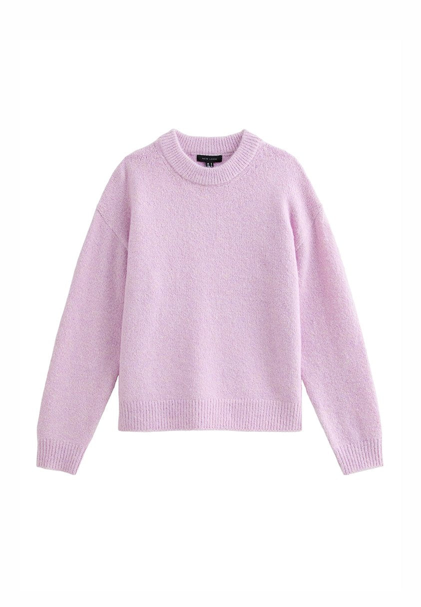 Hellvioletter Pullover mit rundem Ausschnitt, langen Ärmeln und gerippten Abschlüssen. Weiche Textur, entspannte Passform und minimalistisches Design.