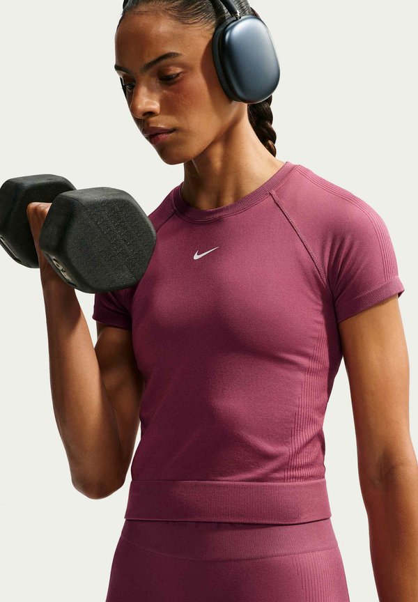 Nike Performance W NP DF SMLS SS TOP WT - Basic T-shirt - pink smoke/white