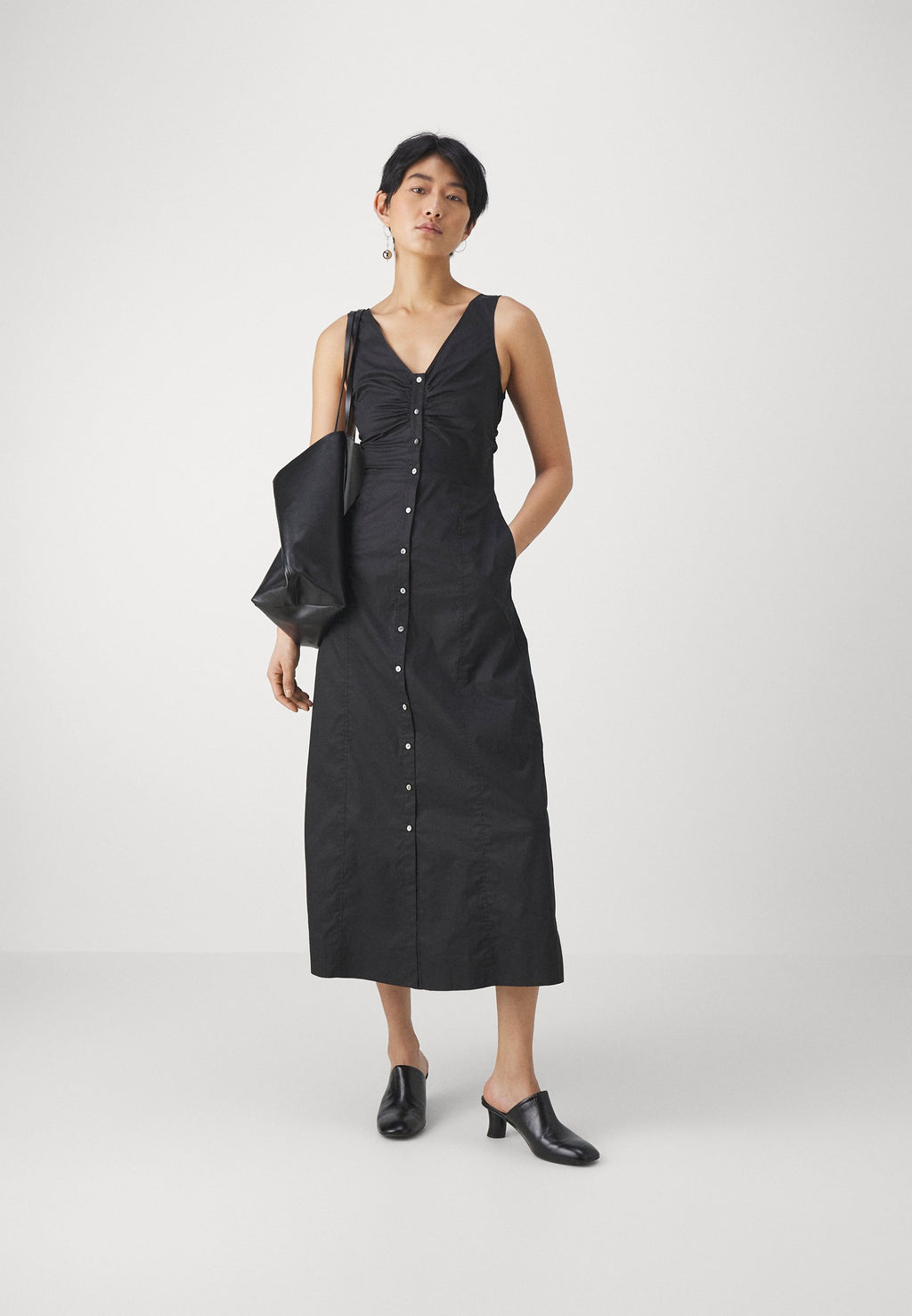 DAY DRESS Media 2