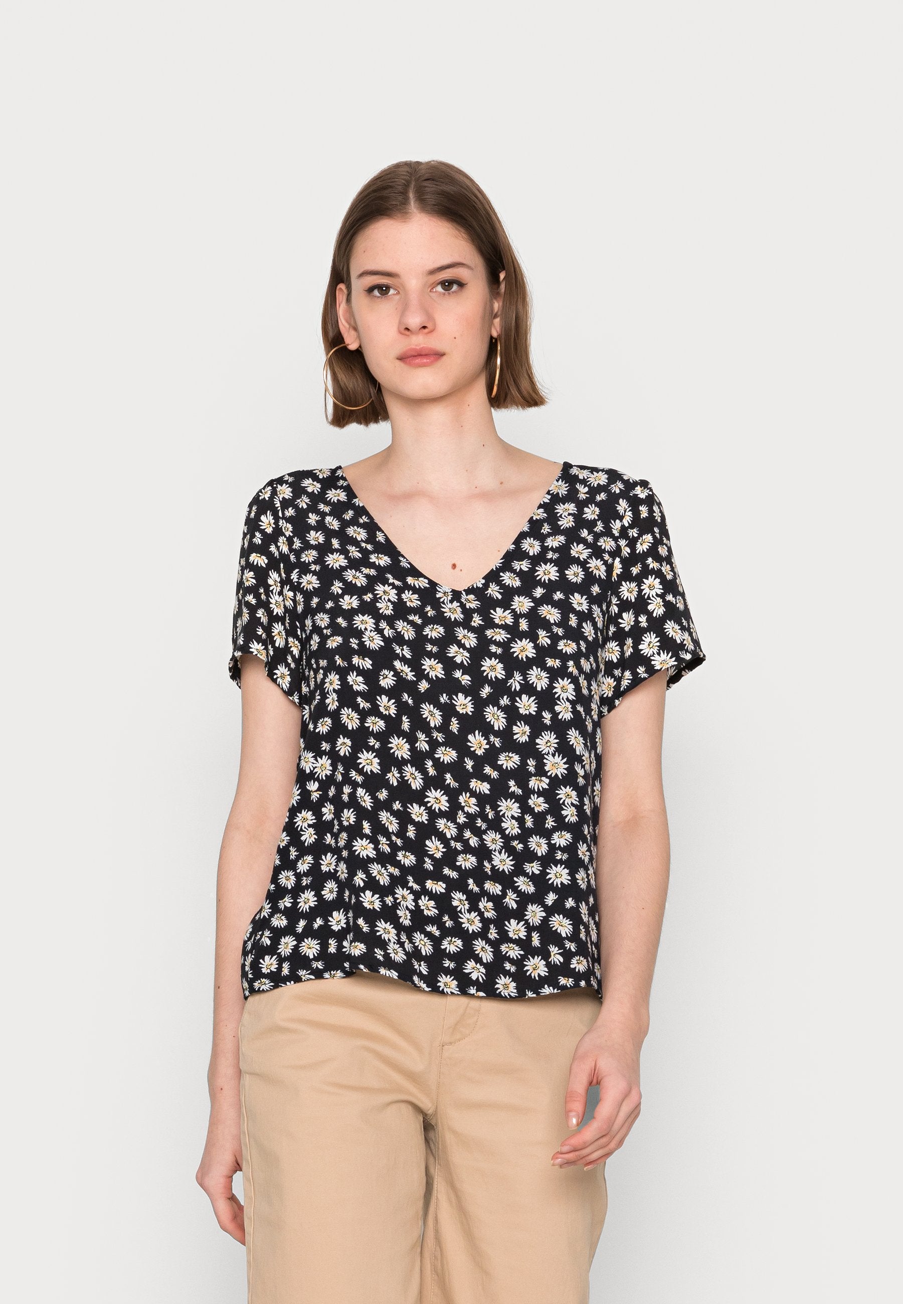 ONLY HELGA V NECK