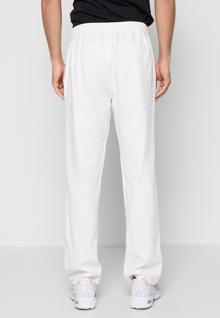 RELAXED FIT Media 3