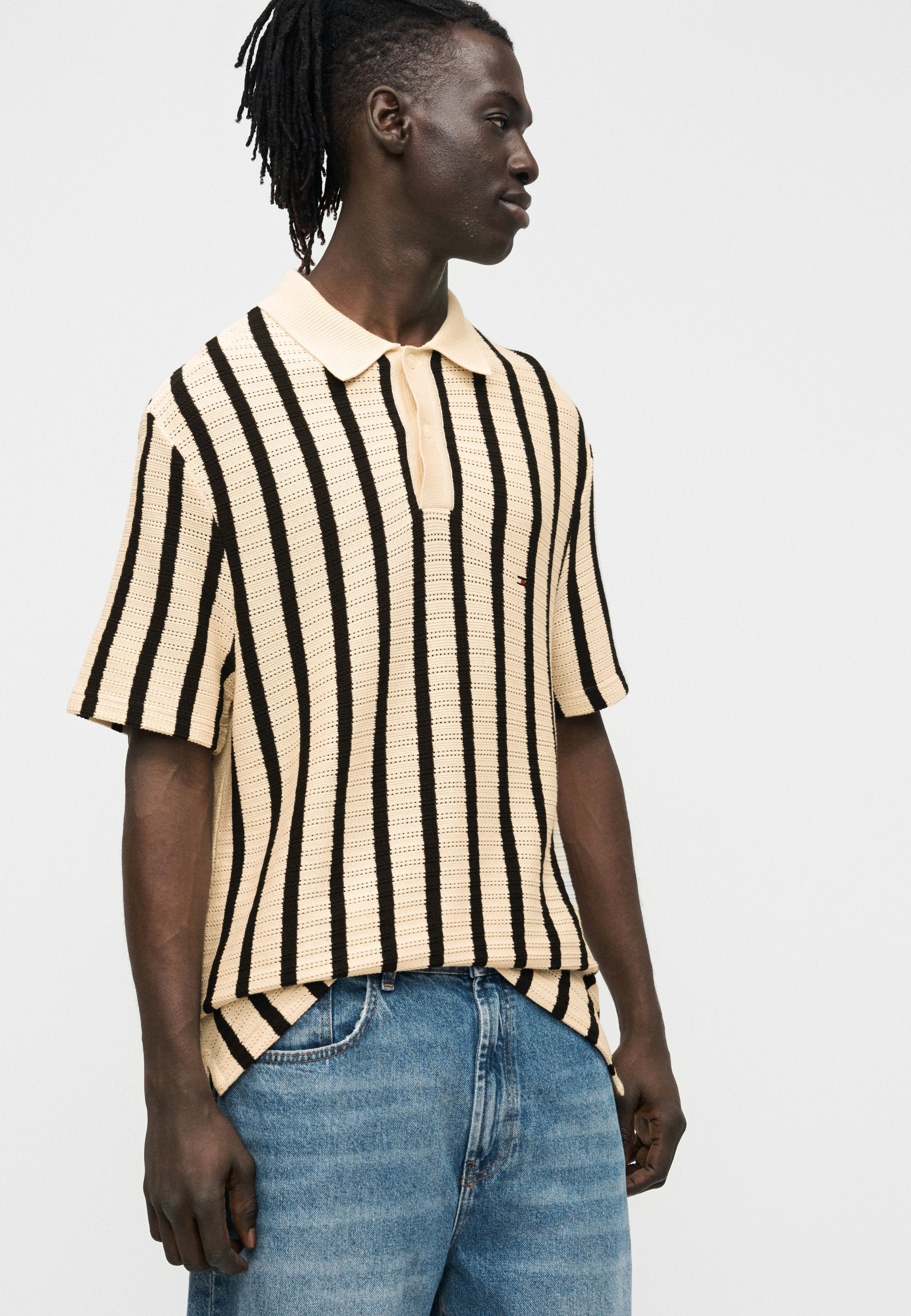 OPEN RELAXED FIT Media 5