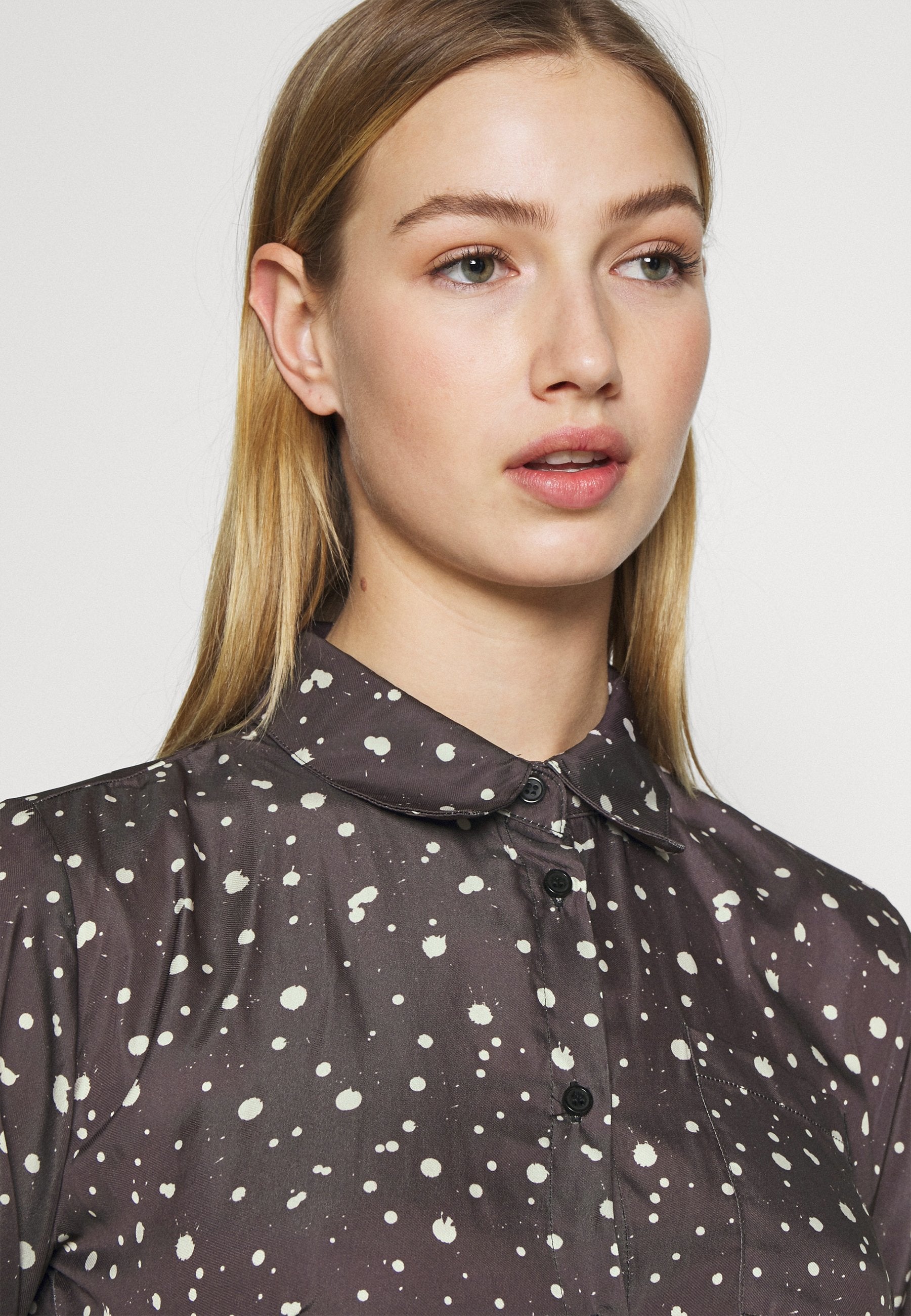 NU-IN BELTED DRESS