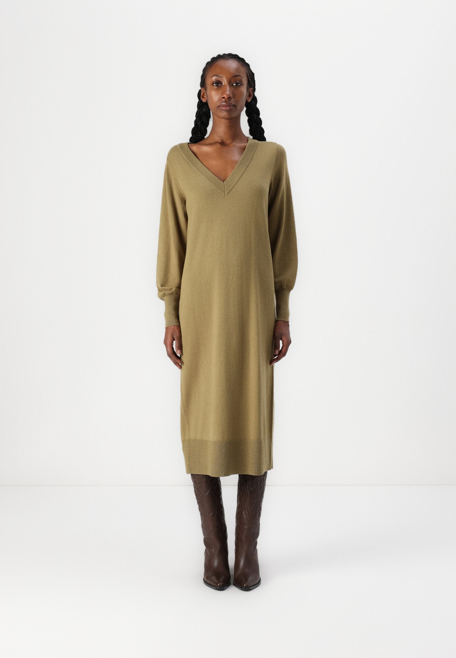 VILA VIAMANDA LONG V NECK DRESS