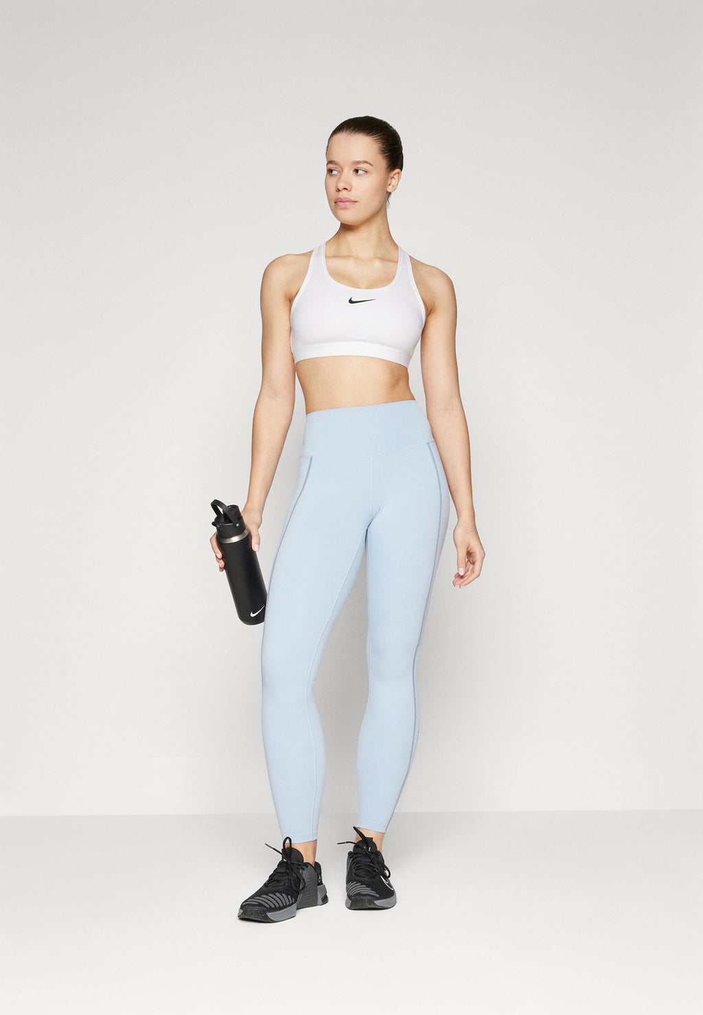 Nike Performance ONE