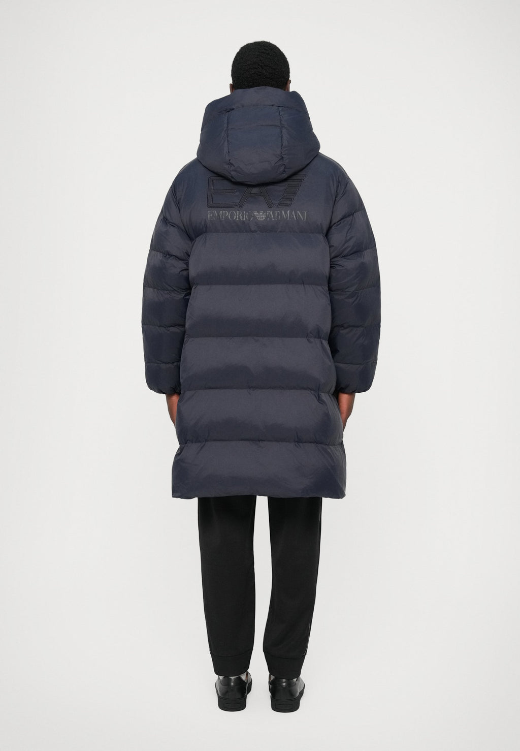 MOUNTAIN POLAR BIG LOGO Media 2