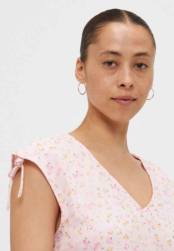 Vero Moda Petite VMSMILLA V NECK STRING