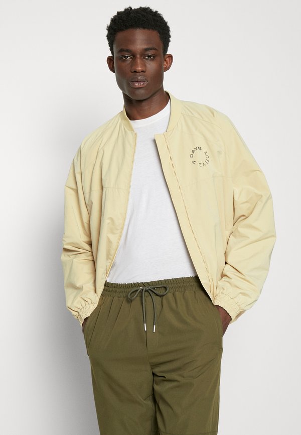 7 DAYS Active WARM UP JACKET