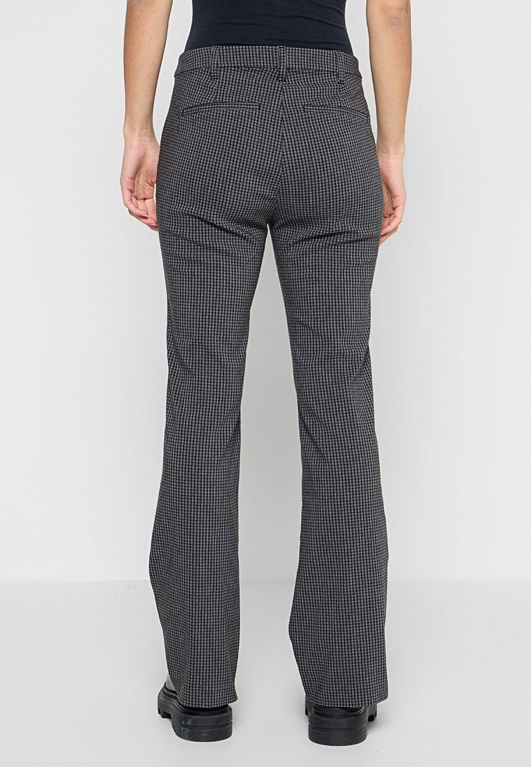 GAP SLIM FIT