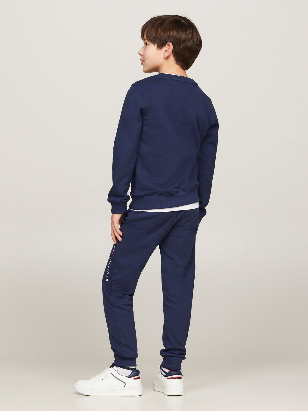 ESSENTIAL UNISEX Media 4