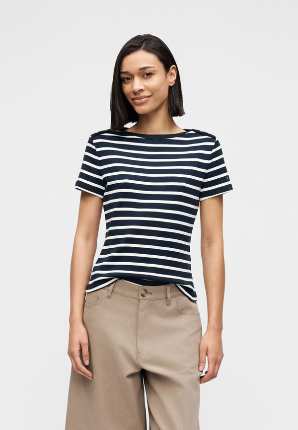Tommy Hilfiger GOLD-TONE BUTTON SLIM BOAT NECK T-SHIRT