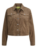 Braune Cordjacke mit Knöpfen, Kragen, zwei Brustklappentaschen mit Knöpfen und langen Ärmeln.