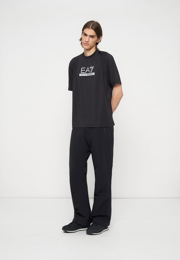 EA7 Emporio Armani