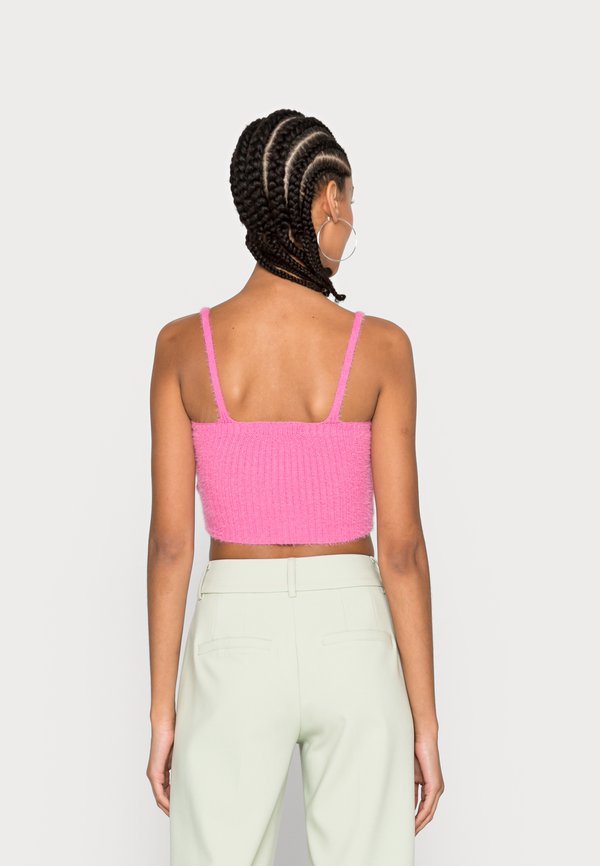 Missguided SUPER FLUFFY CAMI CROP TOP