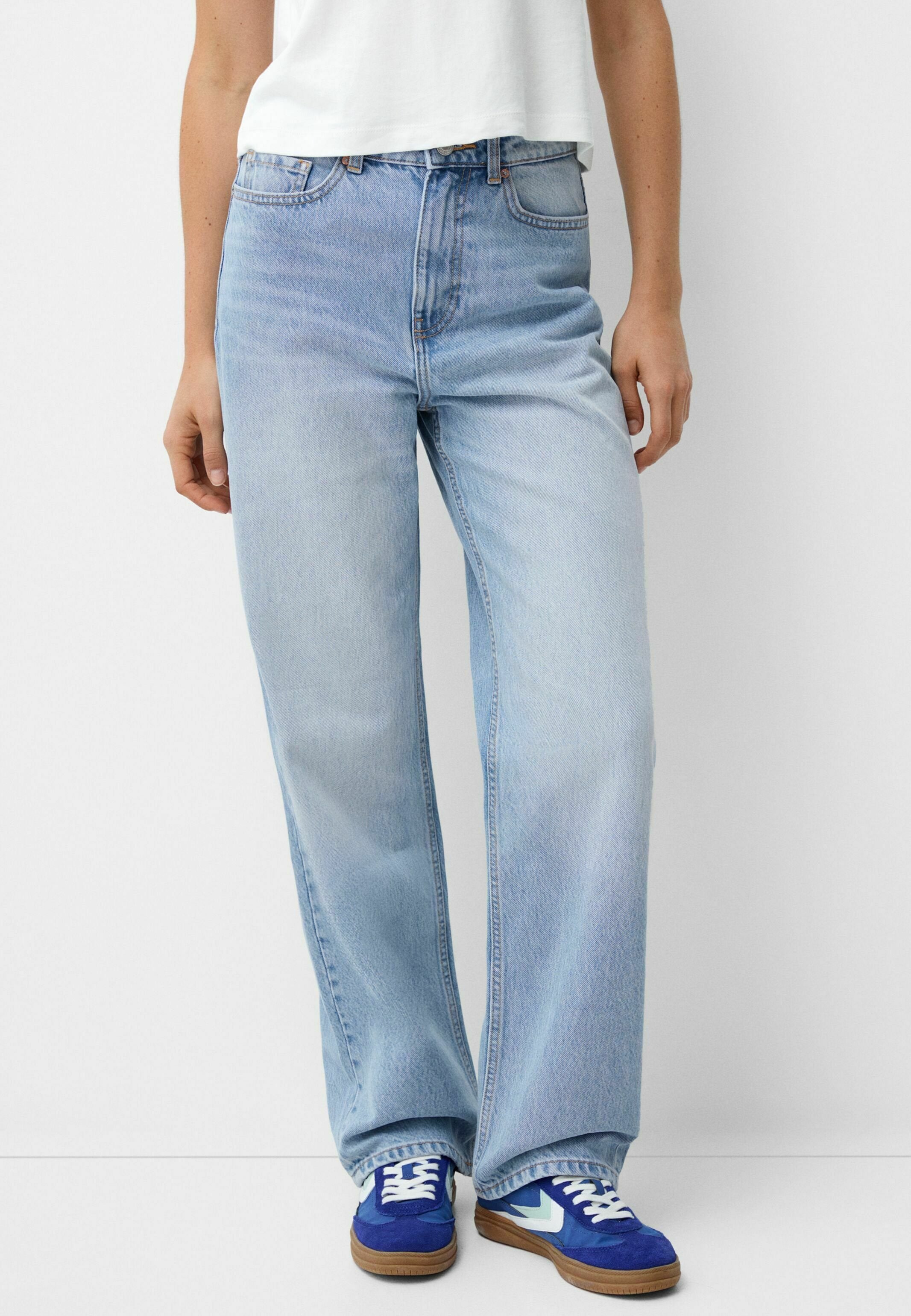 Bershka MOM