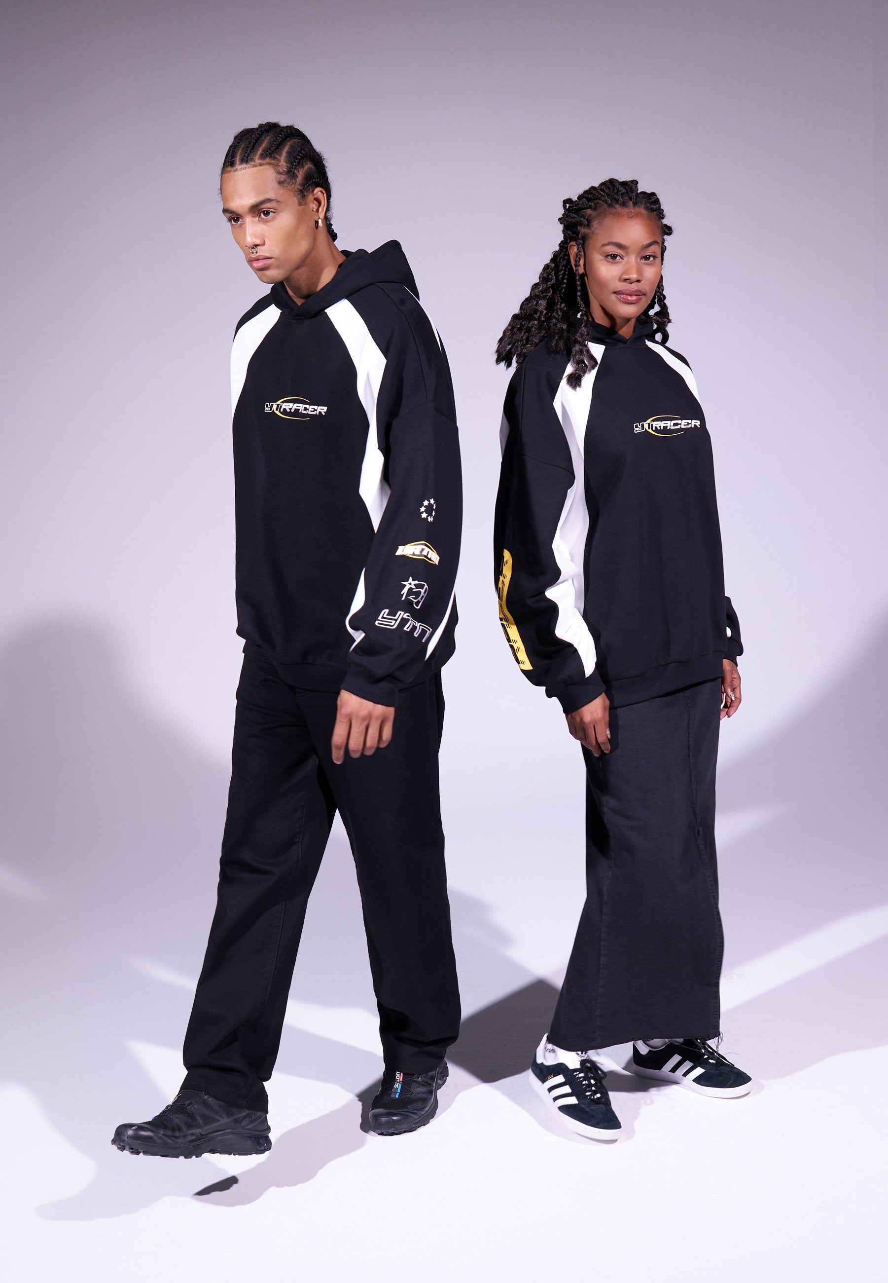 YOURTURN UNISEX RELAXED FIT HOODIE