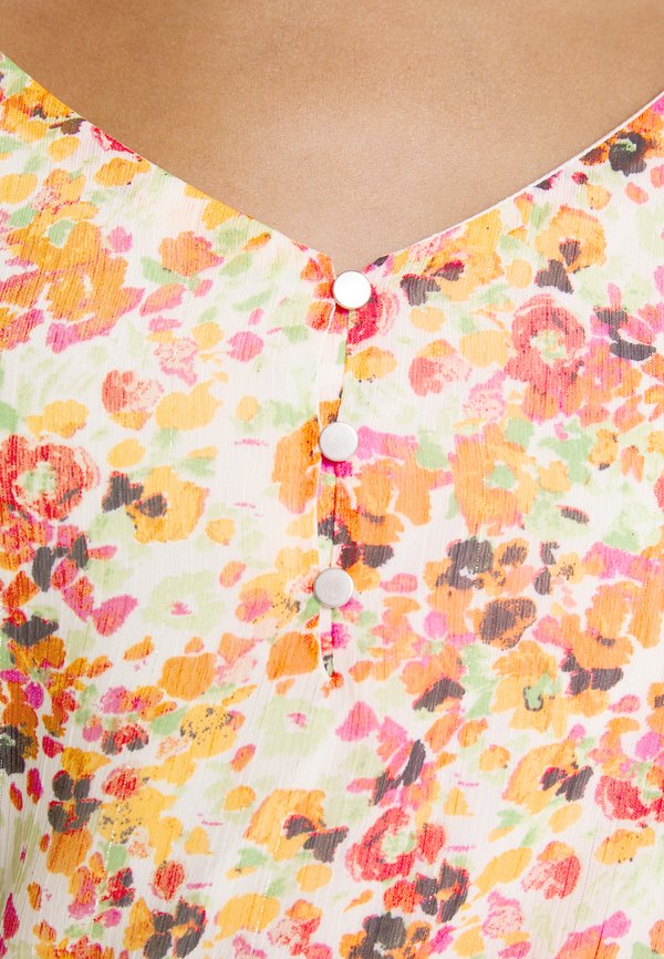 ONLY Tall ONLLUCIE BUTTON SINGLET