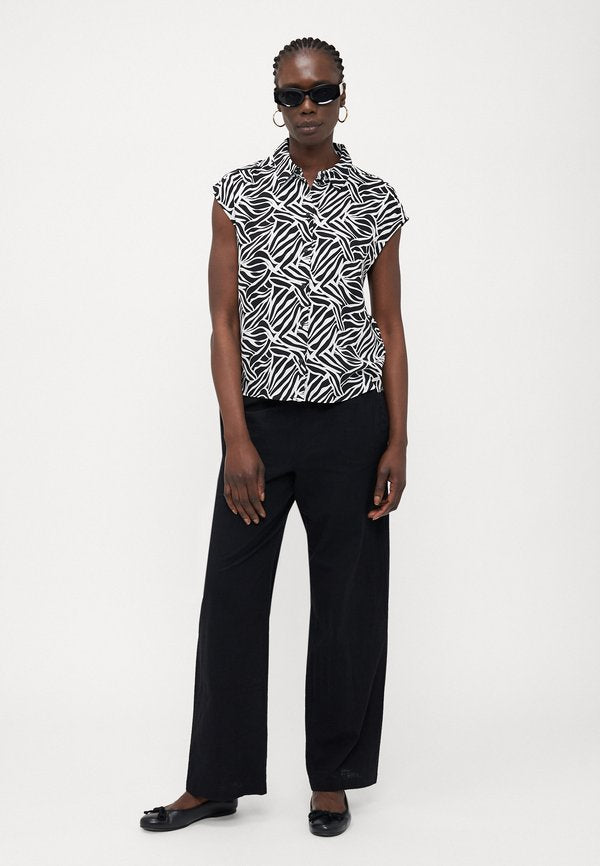 ONLY Tall ONLNOVA LIFE VIS CLAY SHIRT
