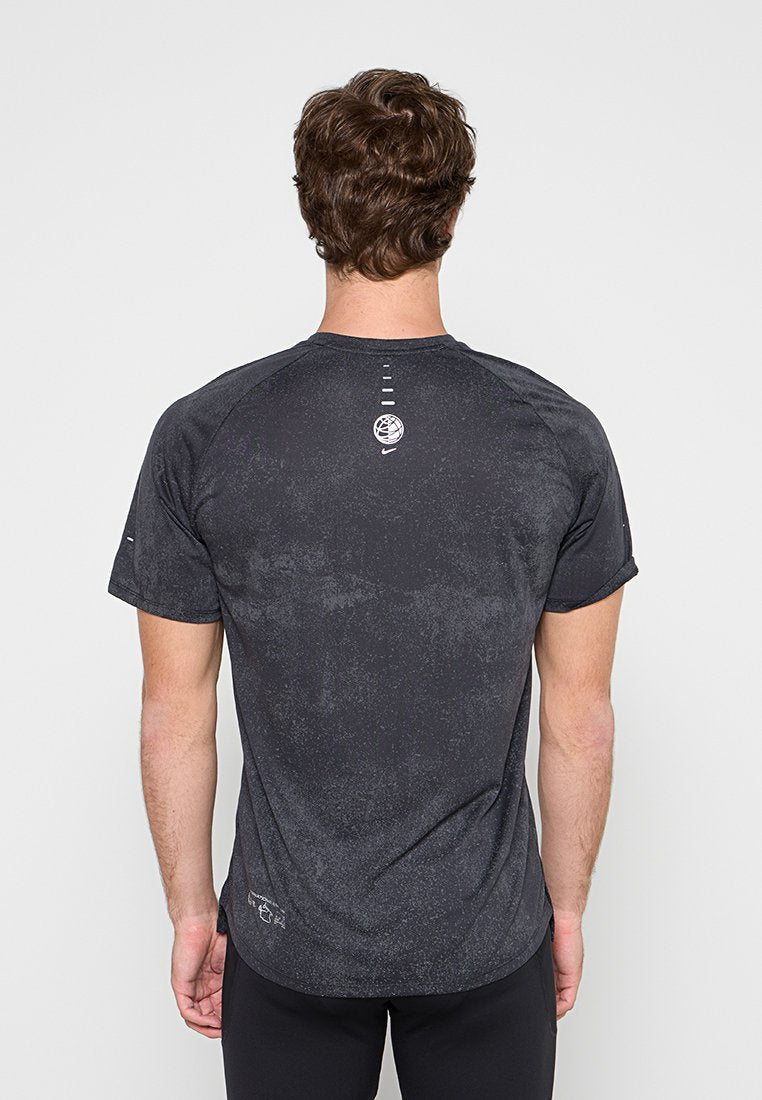 Nike Performance