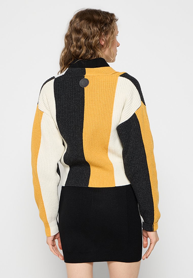 MOSCHINO JEANS
