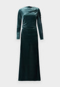 Langärmliges, dunkelgrünes Samtkleid mit rundem Ausschnitt, Raffungen an den Schultern und einer taillierten Silhouette, die bis zum Boden reicht.