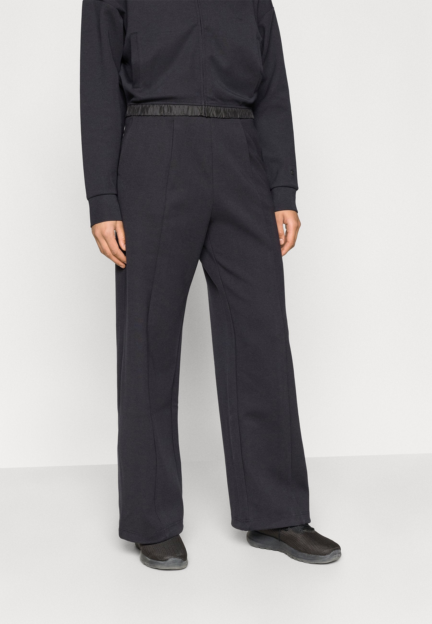 Champion C-TECH INTERLOCK STRAIGHT HEM PANTS