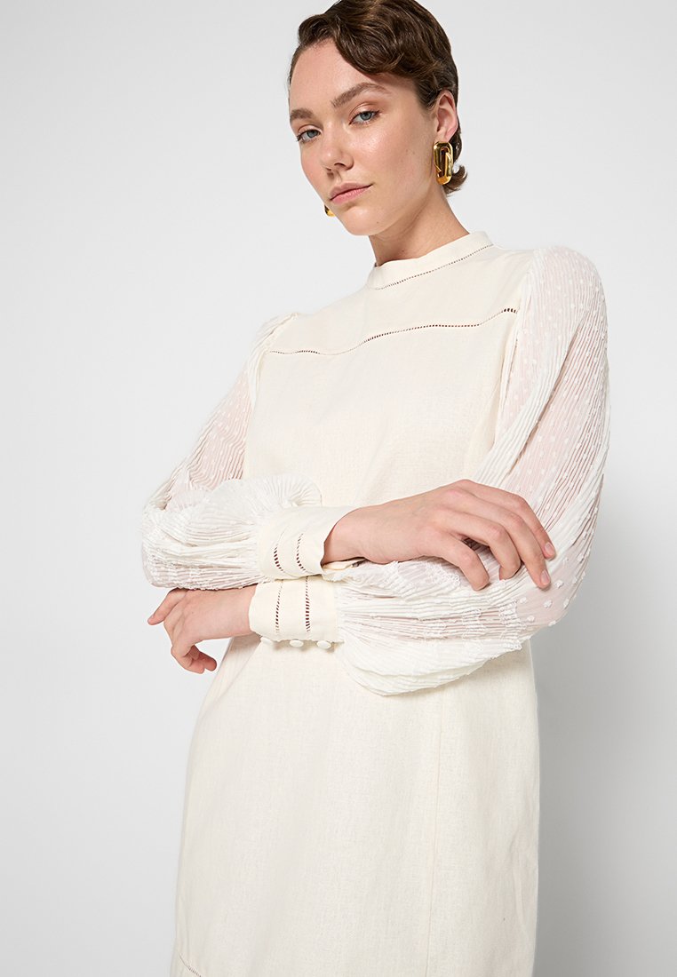 TWINSET