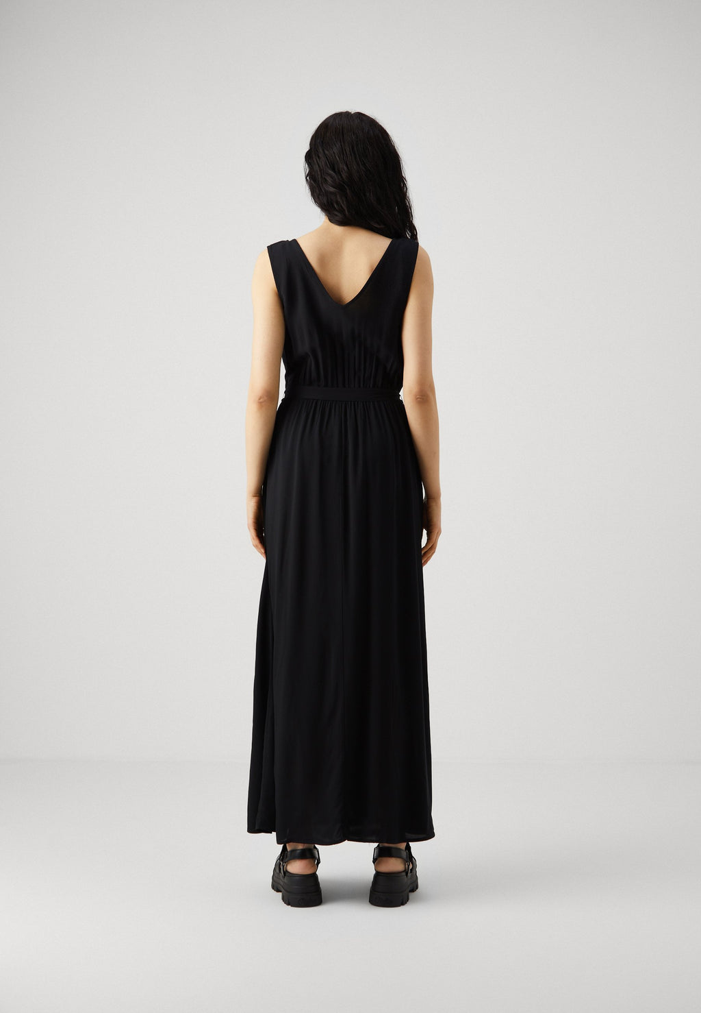 ONLNOVA LIFE FIA ANKLE DRESS Media 4